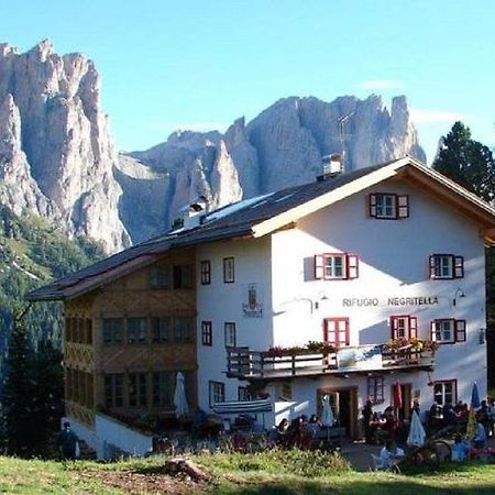 Rifugio Negritella Pozza di Fassa Ngoại thất bức ảnh